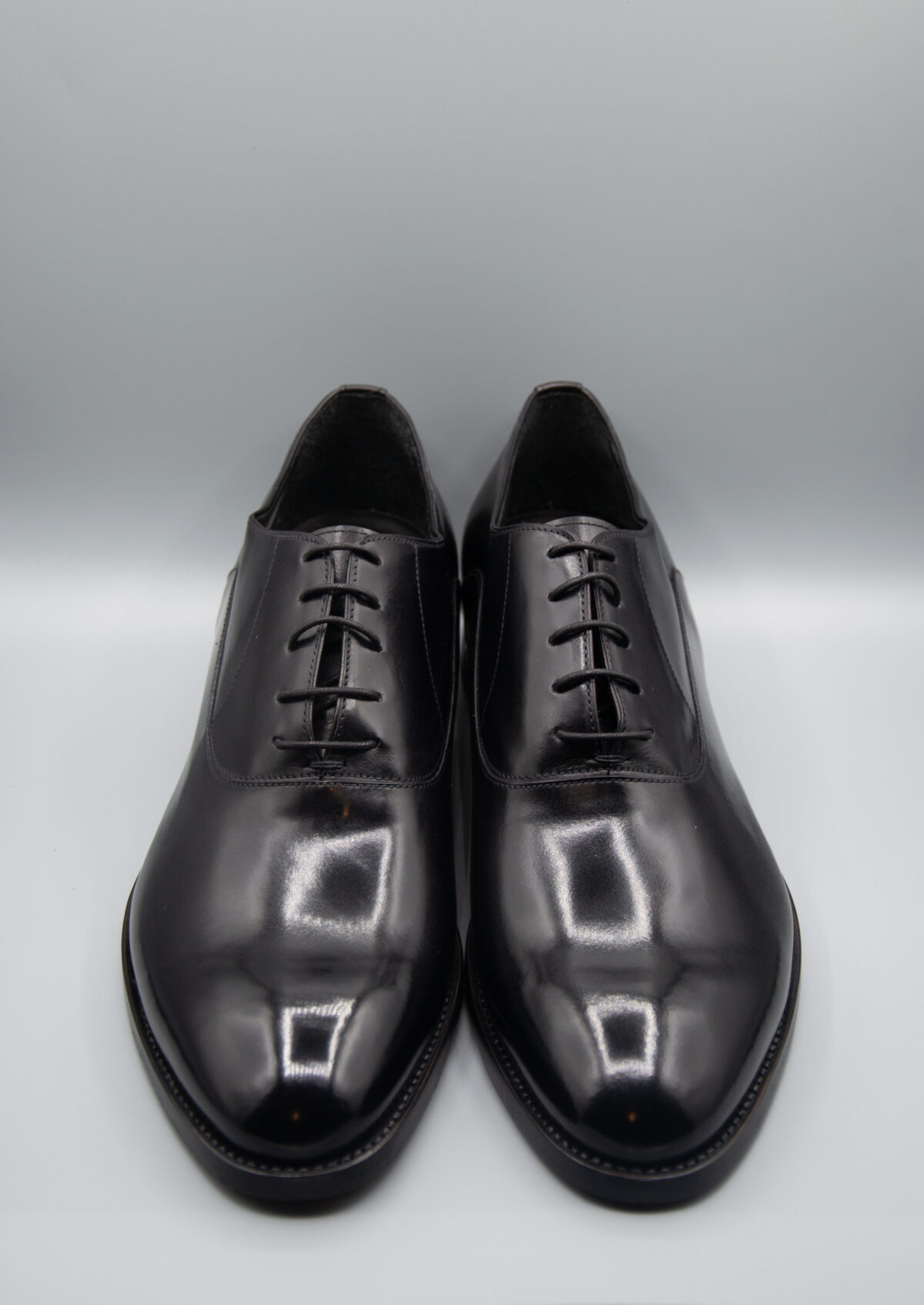 Virtus - Oxford in pelle nera