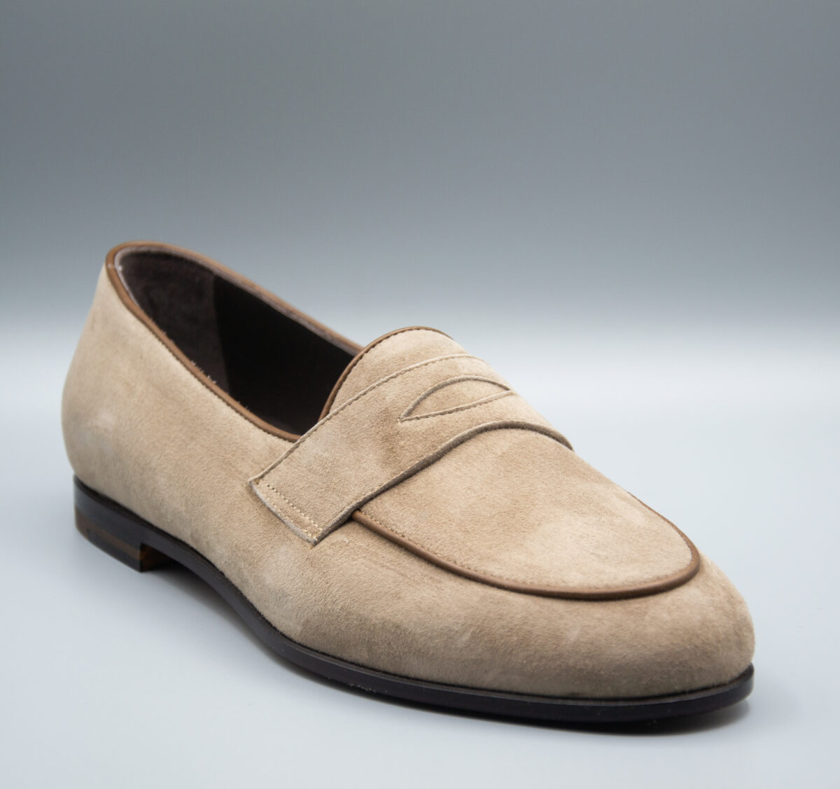 Divitiae - Mocassino in camoscio taupe - immagine 2