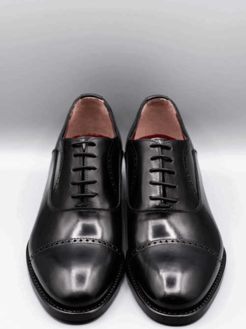 Oxford Aranea in pelle di vitello con dettagli brogue e suola rossa – calzatura artigianale Made in Italy